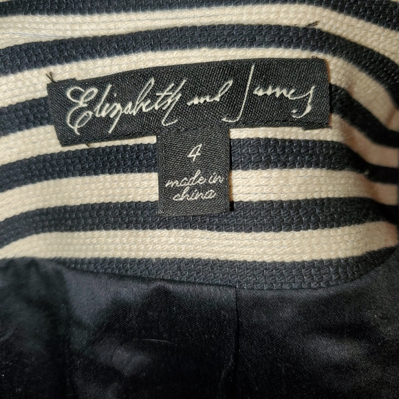 Elizabeth and James Blazer Size 4 - Picture 11 of 13
